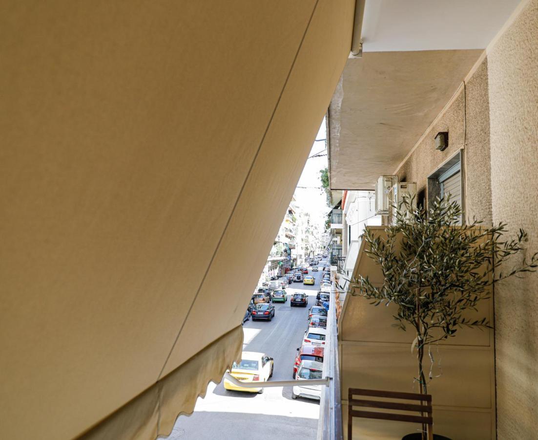 Newly Renovated Apartment 7 Min Walk From Acropolis Atene Esterno foto